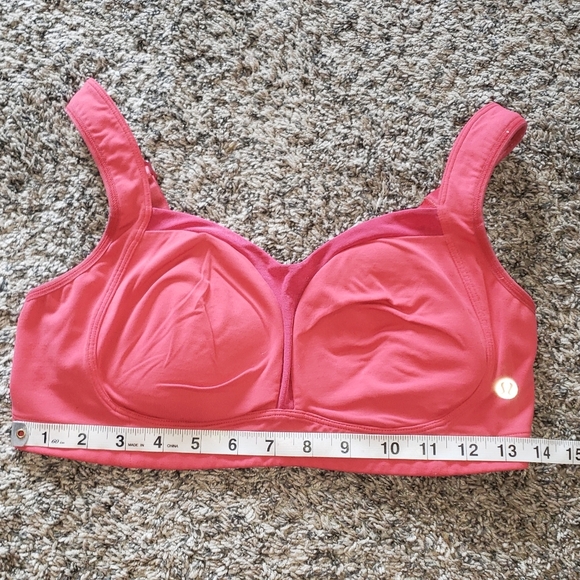 Lululemon| Mesh Wireless Sports Bra - Picture 2 of 6